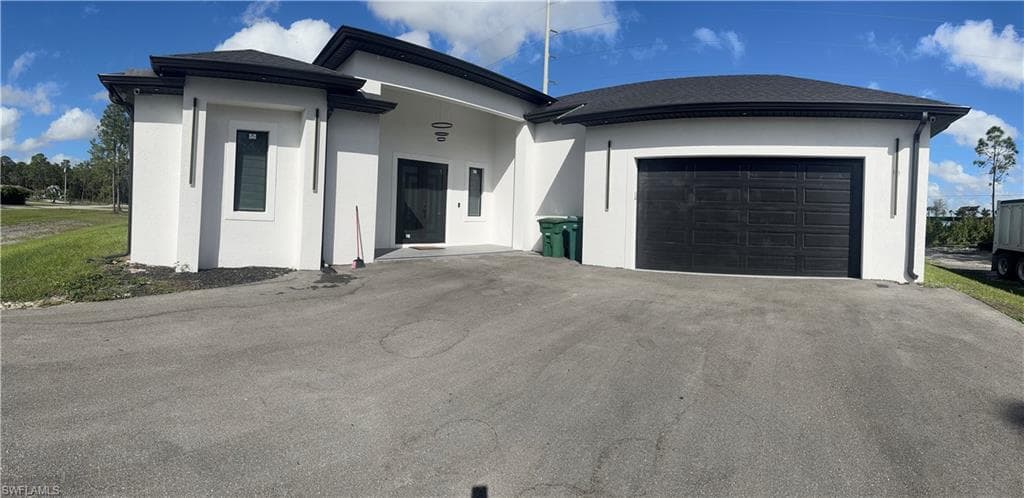 4067 33rd Ave NE, Naples, FL 34120-4