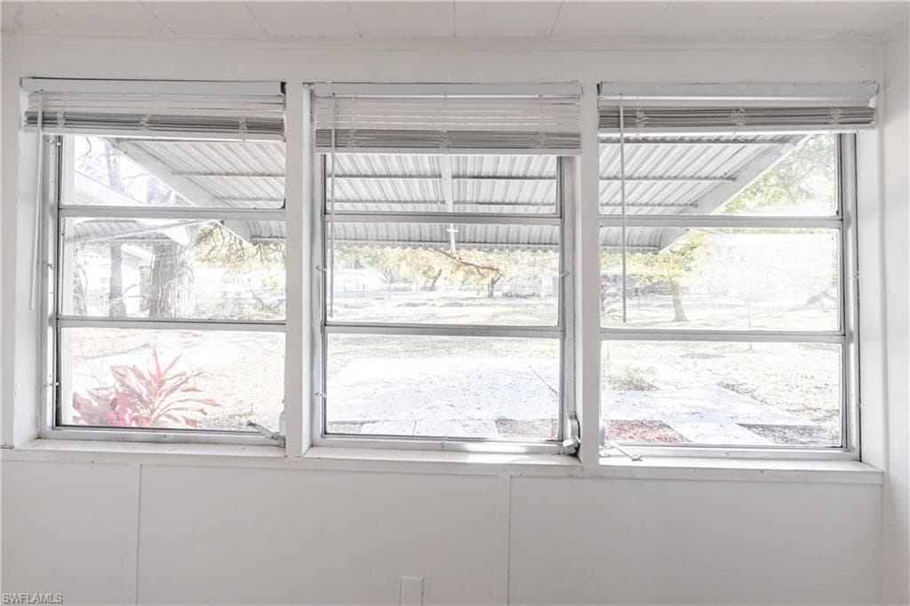 2217 Dora St, Fort Myers, FL 33901-21