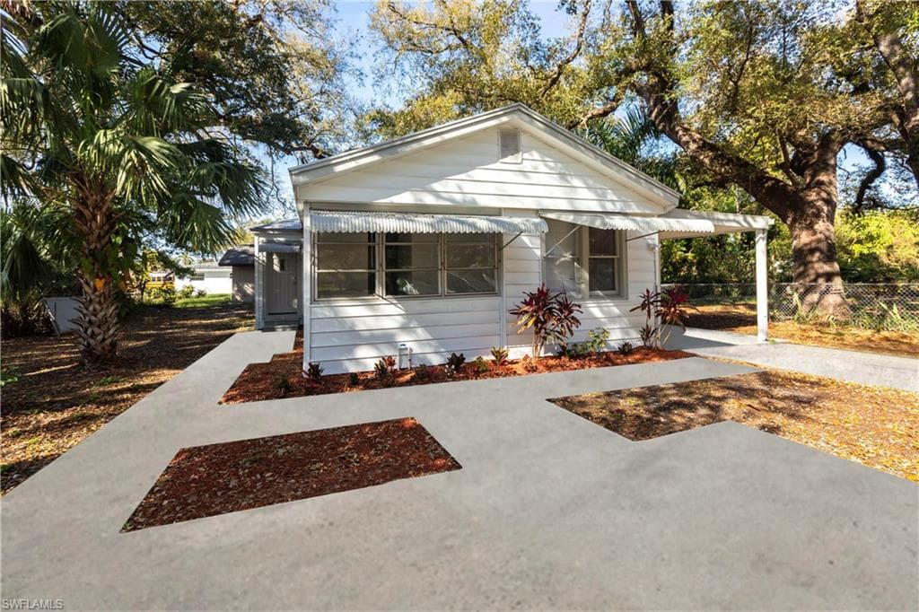 2217 Dora St, Fort Myers, FL 33901-1