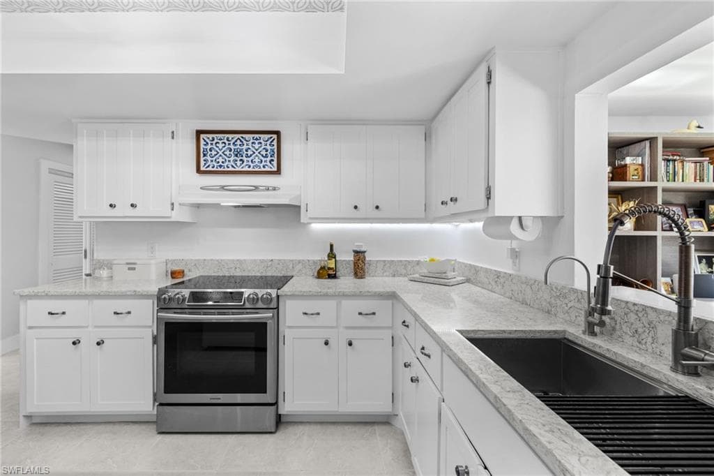 1252 Pompei Ln, Naples, FL 34103-13