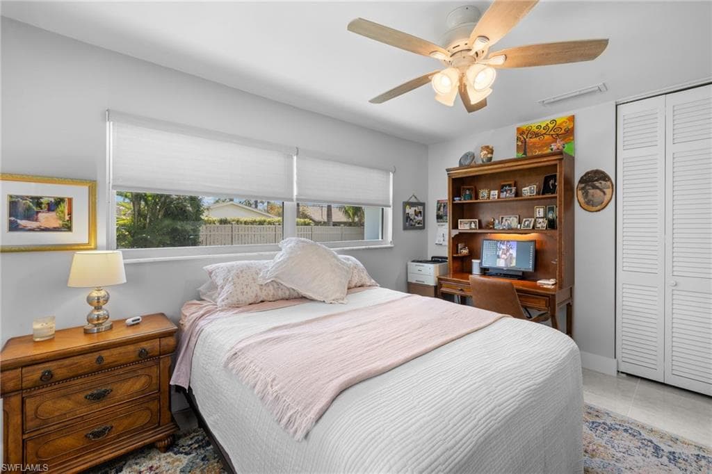 1252 Pompei Ln, Naples, FL 34103-42