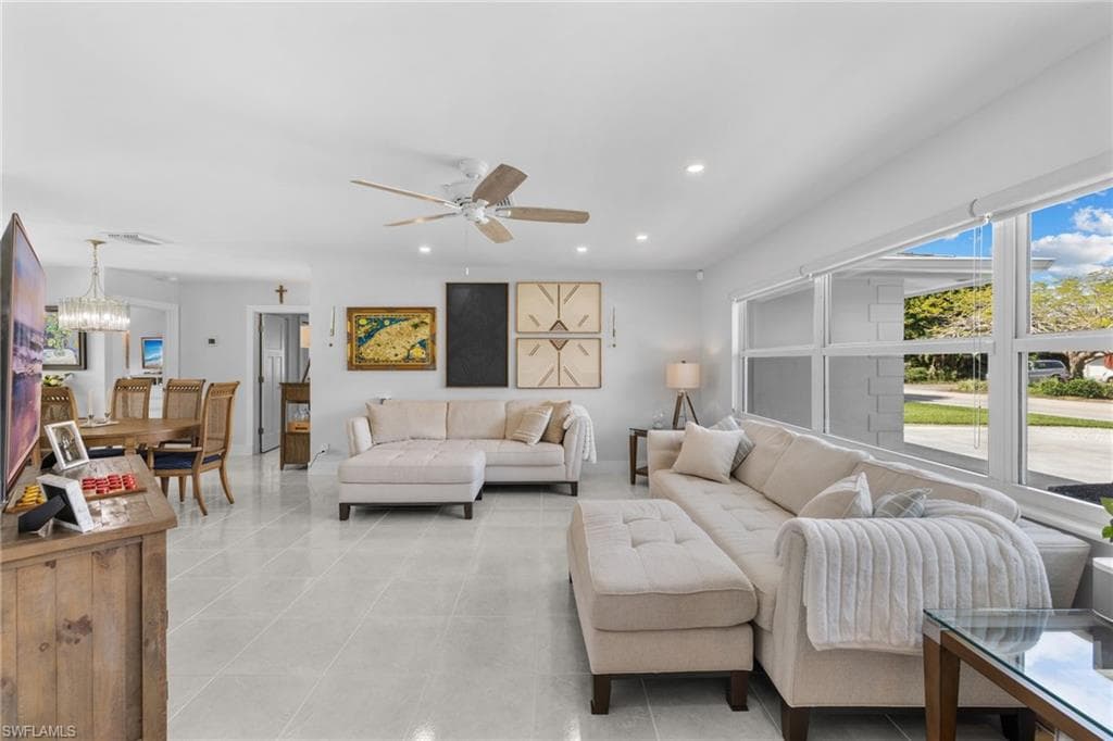 1252 Pompei Ln, Naples, FL 34103-4