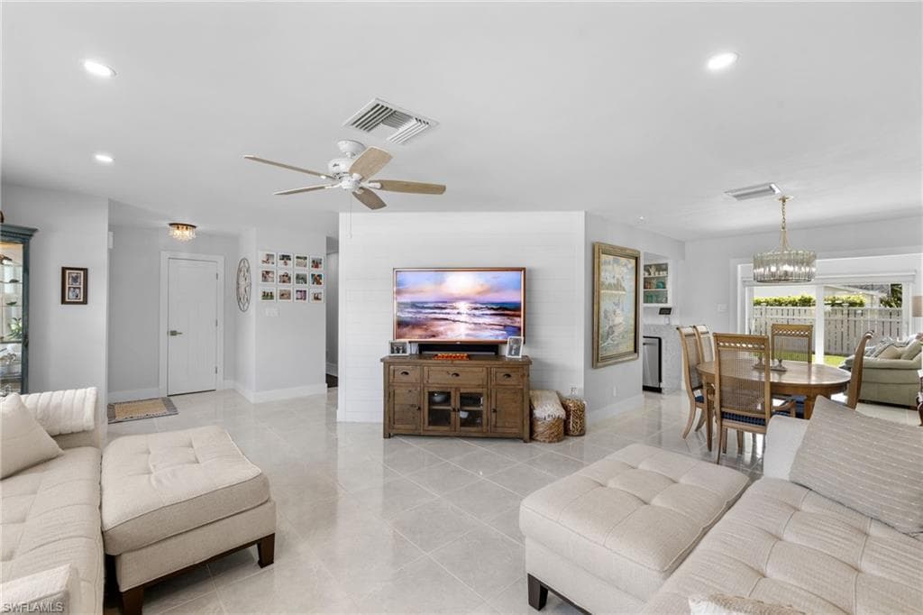 1252 Pompei Ln, Naples, FL 34103-6