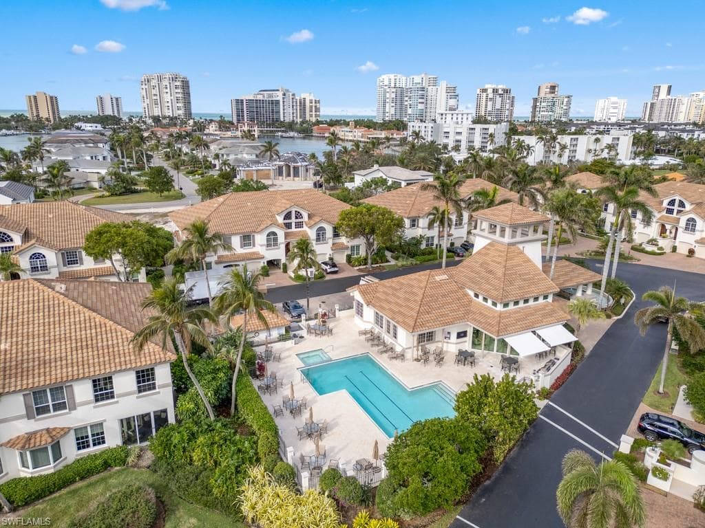 247 Colonade Cir, Naples, FL 34103-32