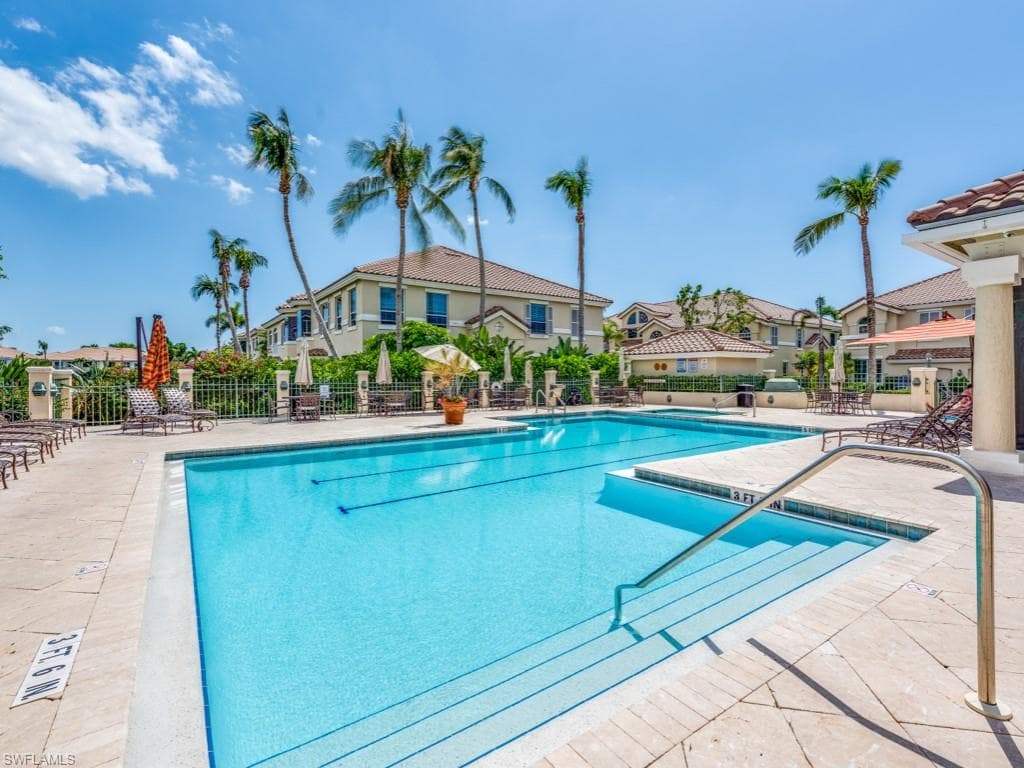 247 Colonade Cir, Naples, FL 34103-37