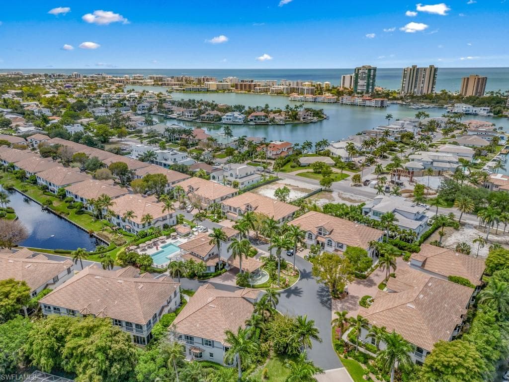 247 Colonade Cir, Naples, FL 34103-41
