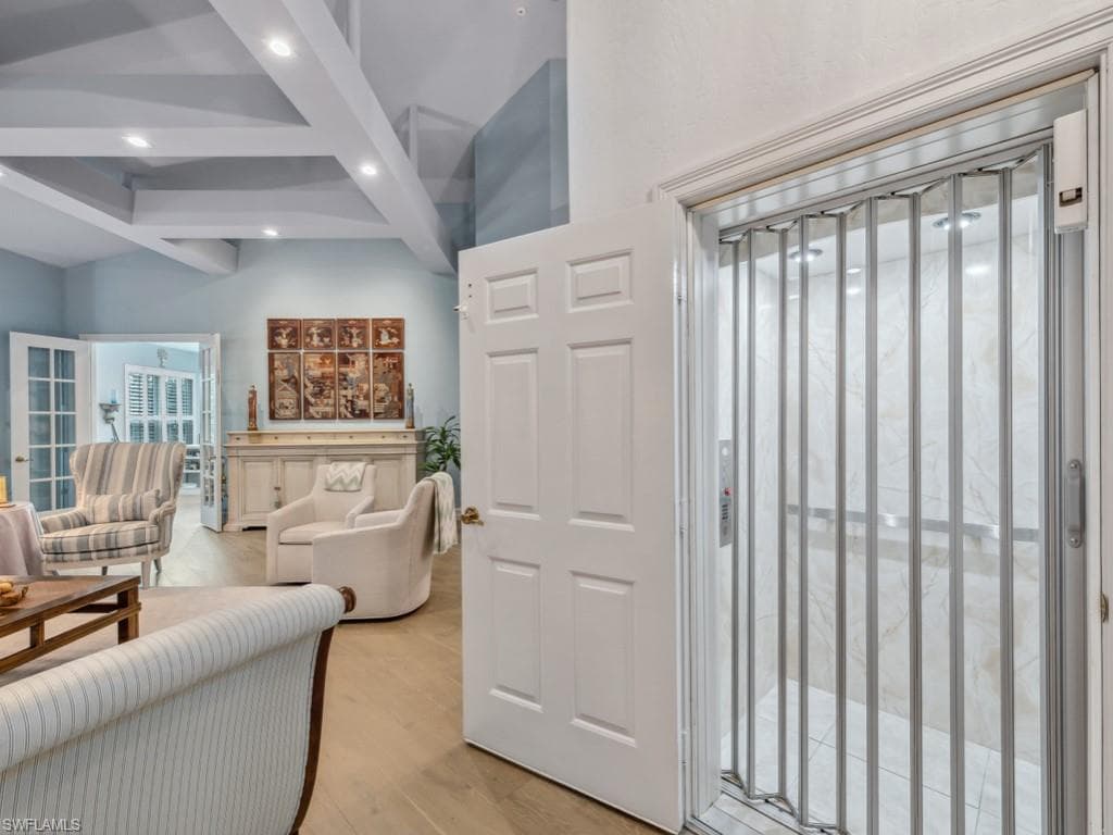 247 Colonade Cir, Naples, FL 34103-6