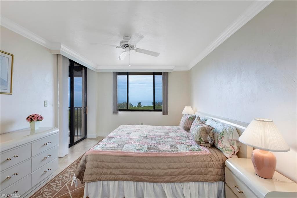 17 Bluebill Ave 1103, Naples, FL 34108-9