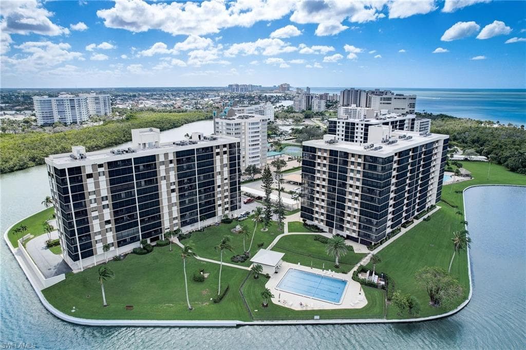 17 Bluebill Ave 1103, Naples, FL 34108-17