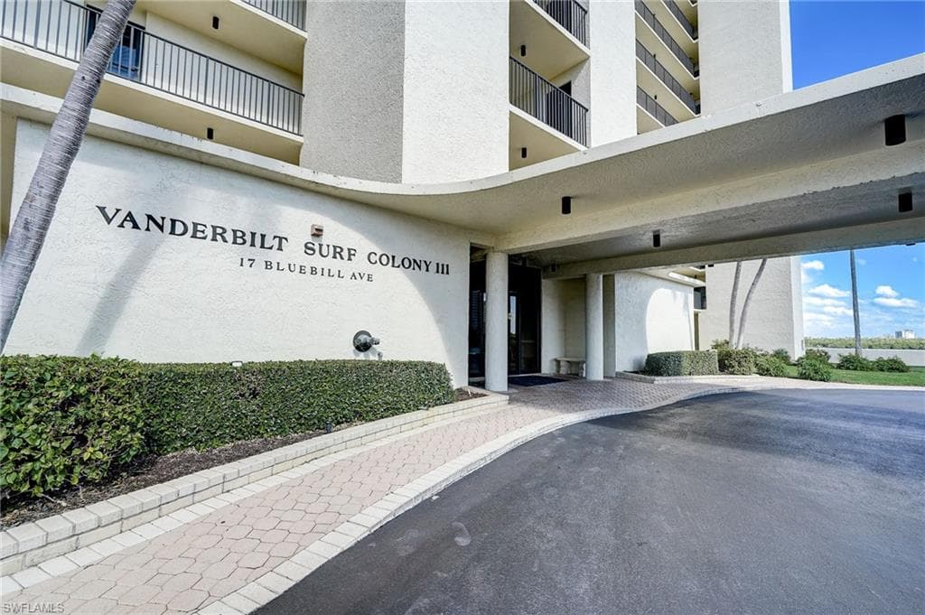 17 Bluebill Ave 1103, Naples, FL 34108-3