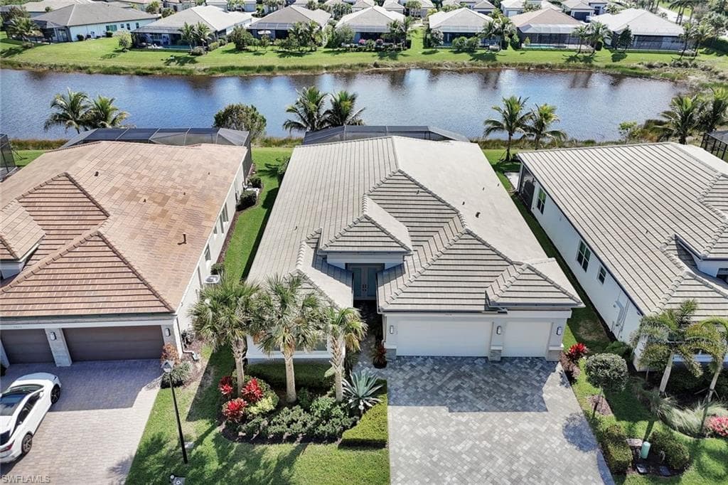 11616 Periwinkle Dr, Naples, FL 34120-4