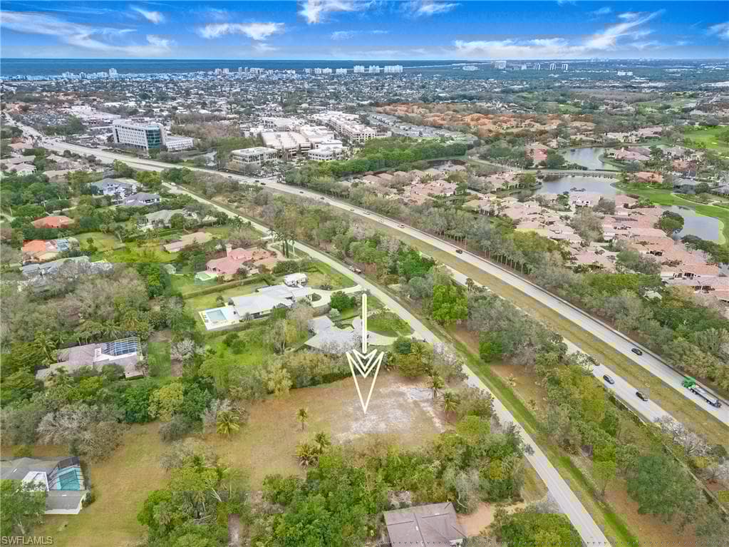 172 Hickory Rd, Naples, FL 34108-11