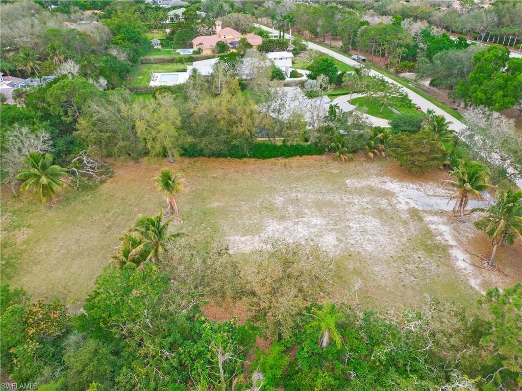 172 Hickory Rd, Naples, FL 34108-24