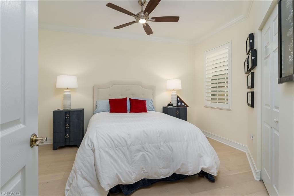 1281 Rialto Way, Naples, Fl 34114-25