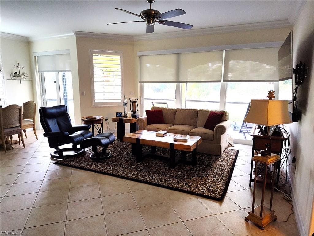 1281 Rialto Way, Naples, Fl 34114-7