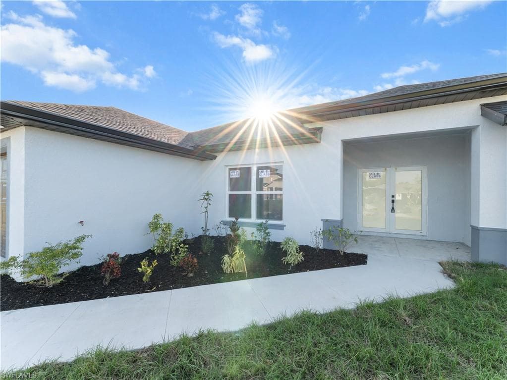 1242 22nd Ave, Cape Coral, FL 33993-2