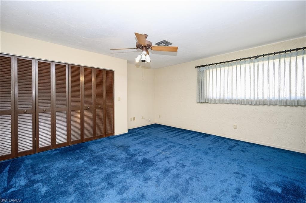 828 Wiggins Pass Rd 11, Naples, FL 34110-31