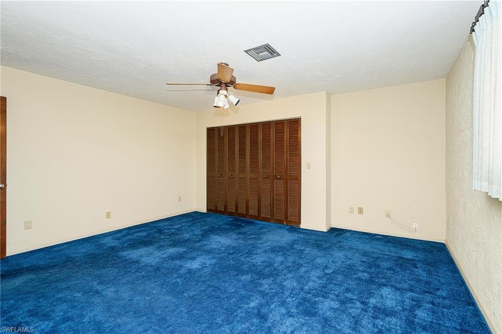 828 Wiggins Pass Rd 11, Naples, FL 34110-32