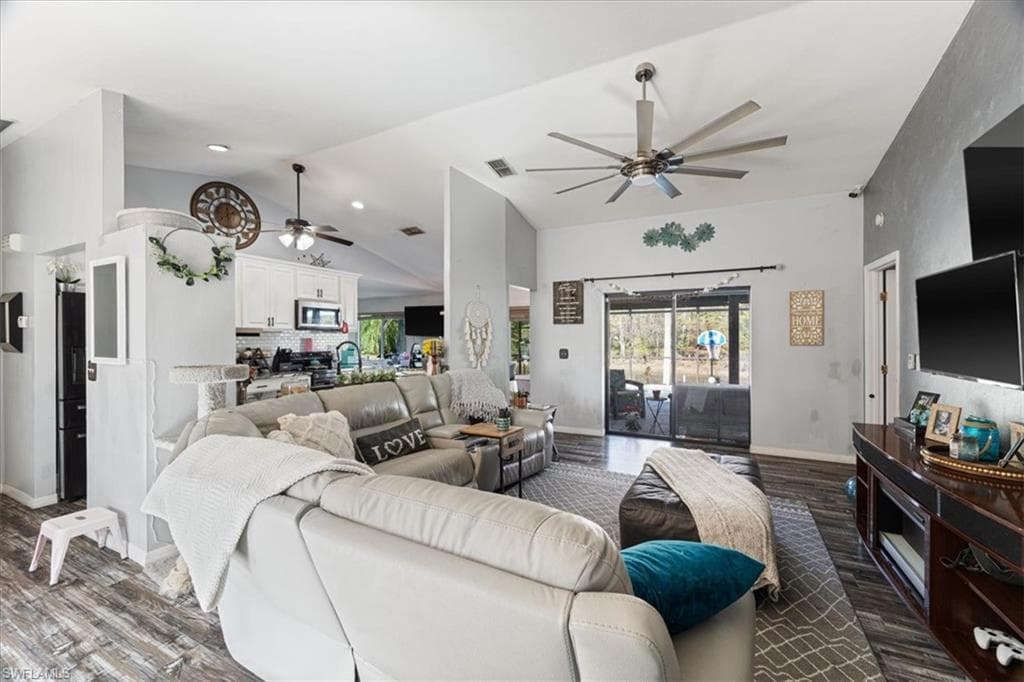 19235 Cypress Vista Cir, Fort Myers, FL 33967-9