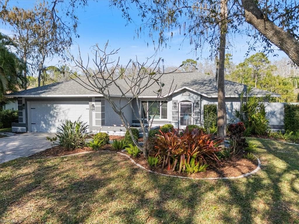 19235 Cypress Vista Cir, Fort Myers, FL 33967-3