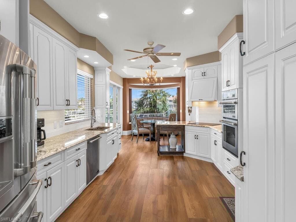 482 Clifton Ct, Marco Island, FL 34145-9