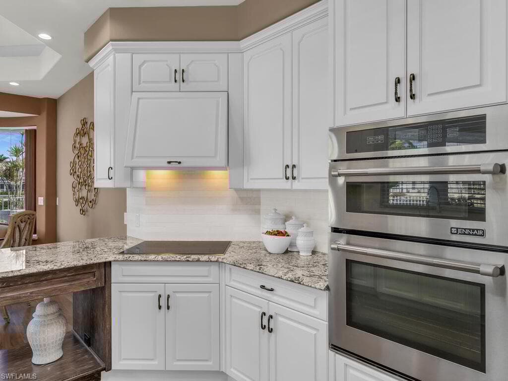 482 Clifton Ct, Marco Island, FL 34145-11