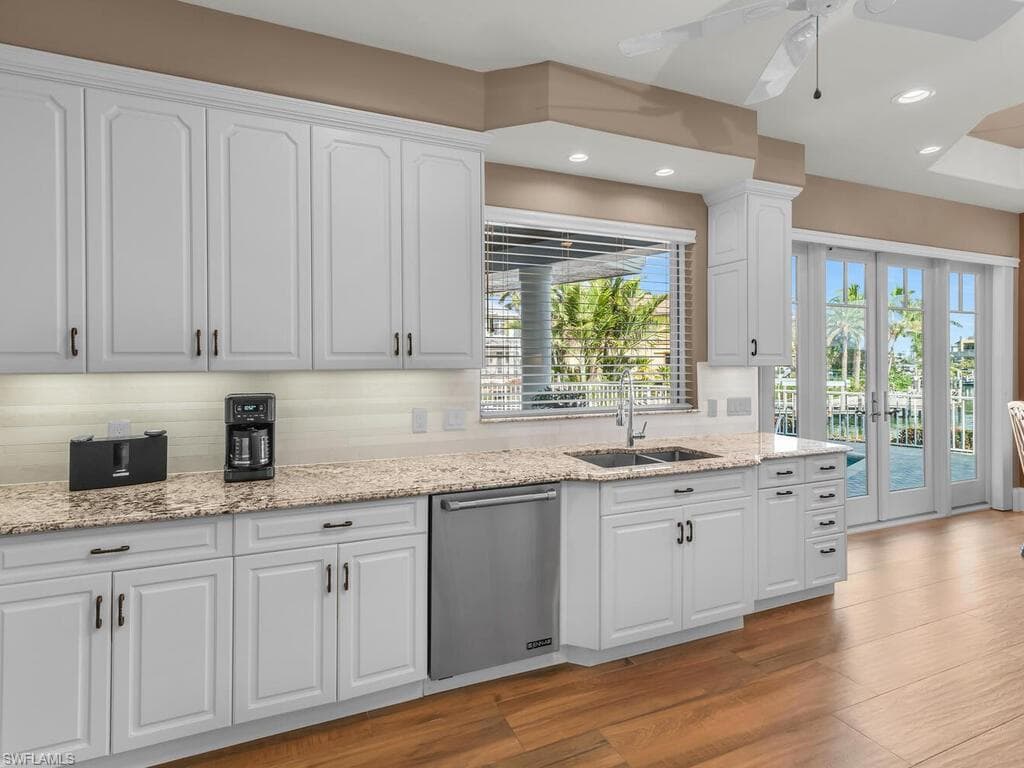 482 Clifton Ct, Marco Island, FL 34145-12