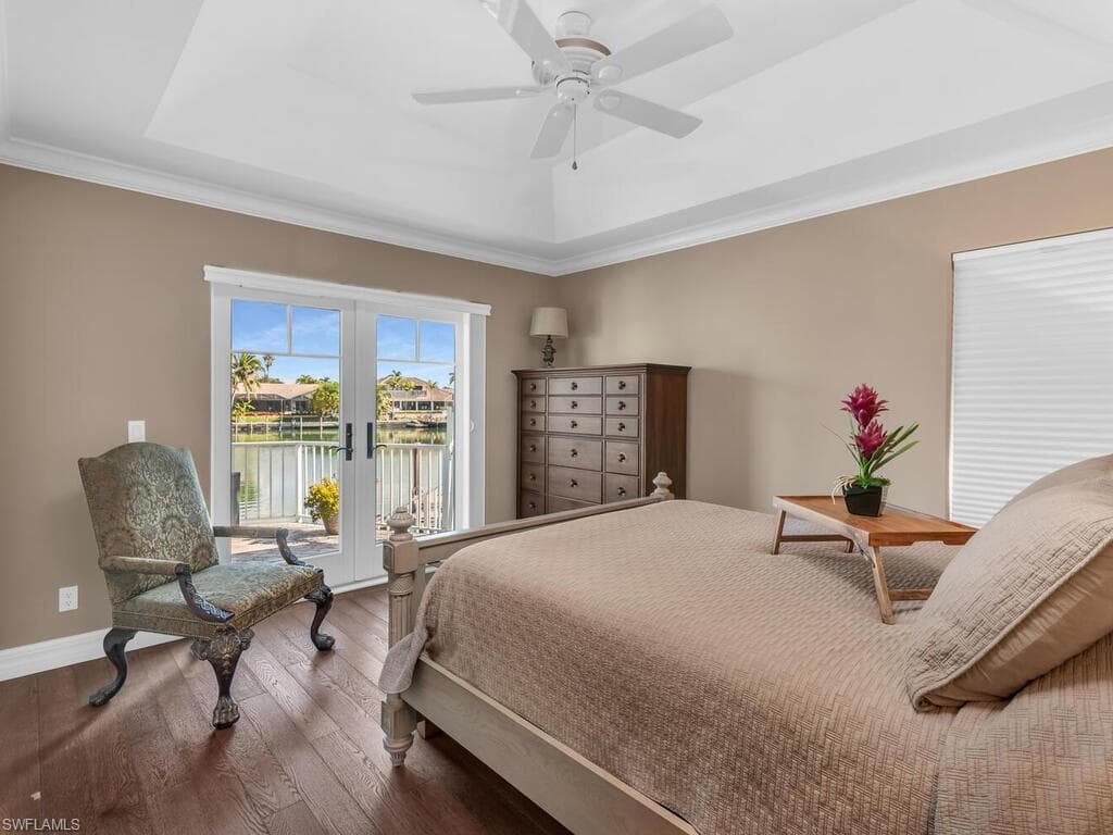 482 Clifton Ct, Marco Island, FL 34145-19