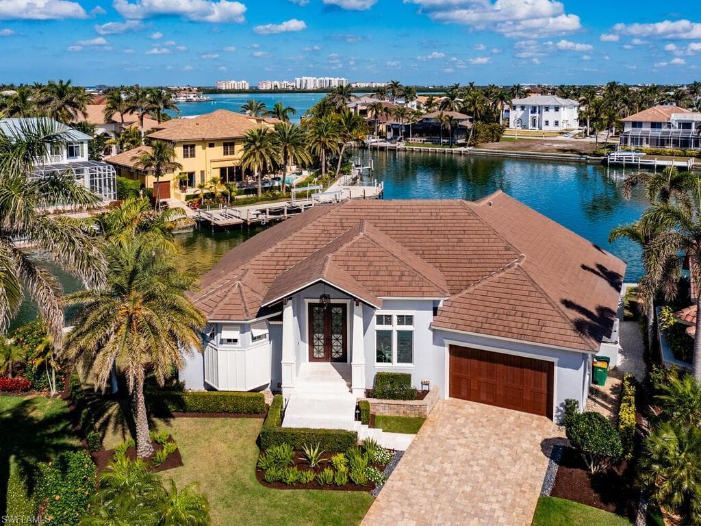 482 Clifton Ct, Marco Island, FL 34145-2