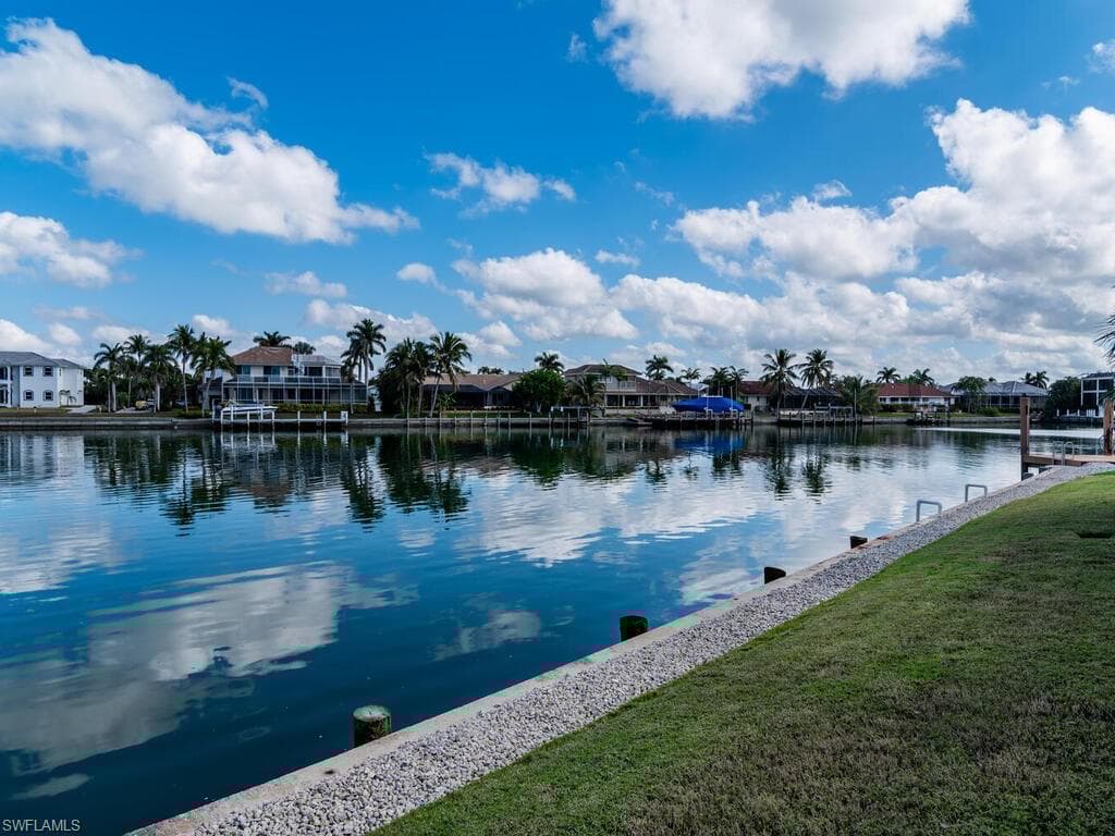 482 Clifton Ct, Marco Island, FL 34145-38