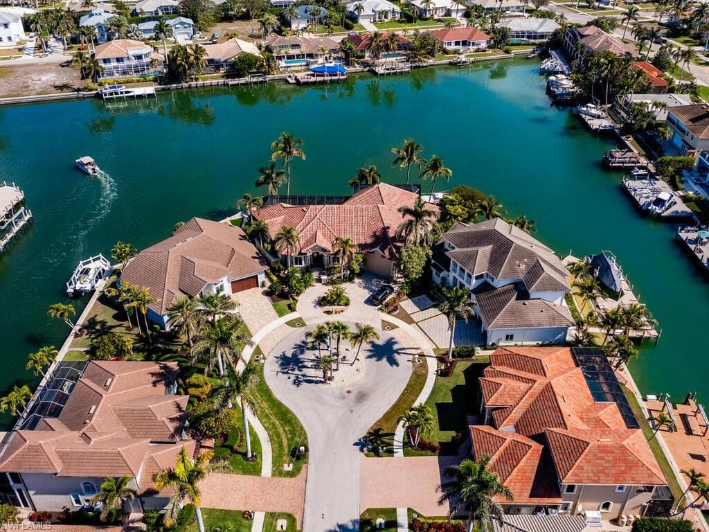 482 Clifton Ct, Marco Island, FL 34145-43