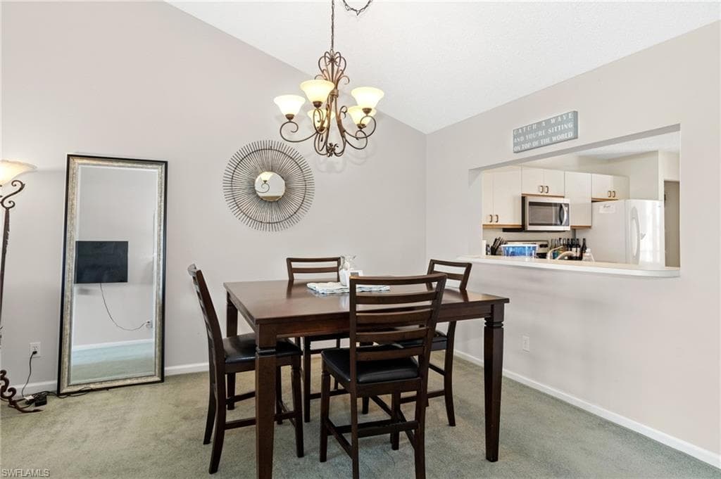 500 Saratoga Cir F205, Naples, FL 34104-8