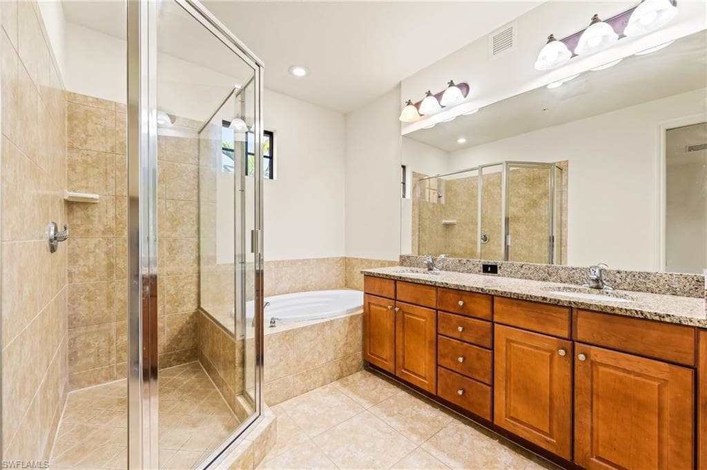 9147 Delano St 9605, Naples, FL 34113-25