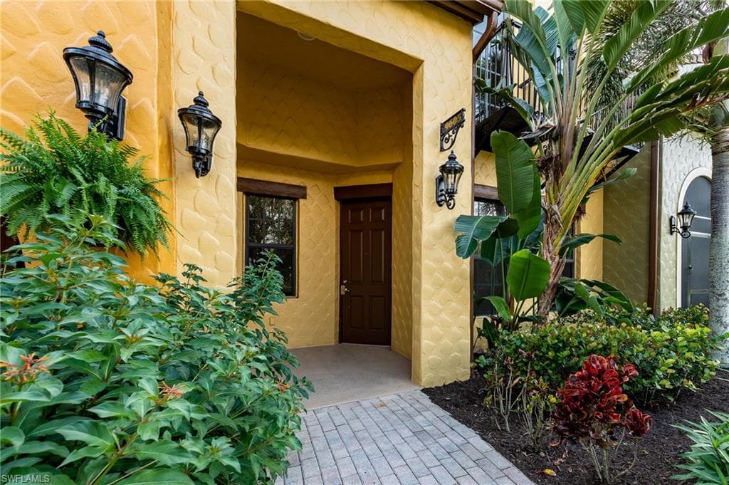 9147 Delano St 9605, Naples, FL 34113-5