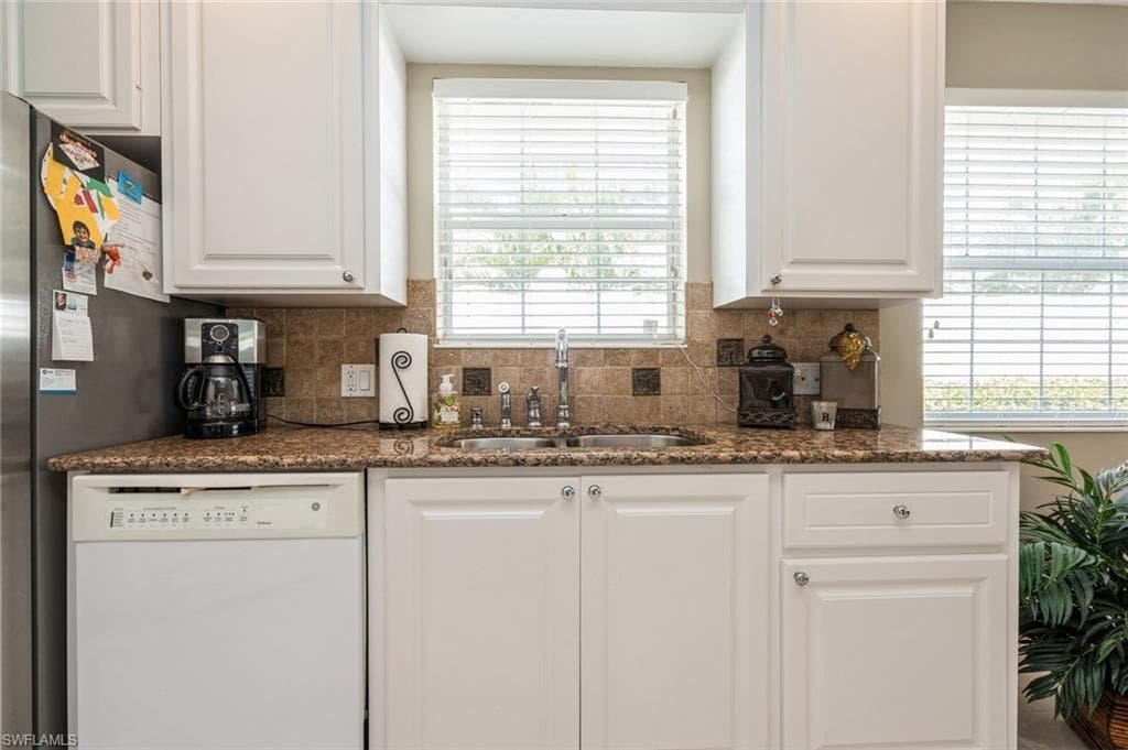 7146 Marconi Ct, Naples, FL 34114-17