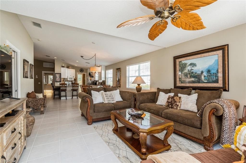 7146 Marconi Ct, Naples, FL 34114-7