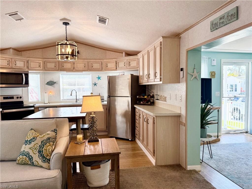 466 Vanda Sanctuary, Naples, FL 34114-13