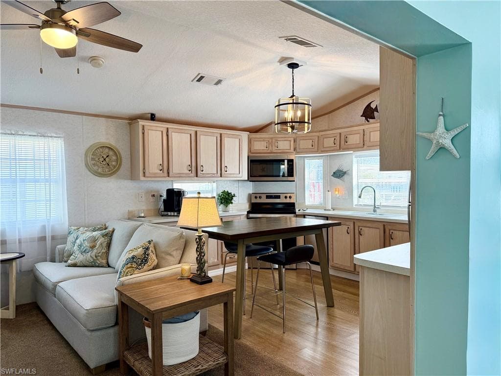 466 Vanda Sanctuary, Naples, FL 34114-14