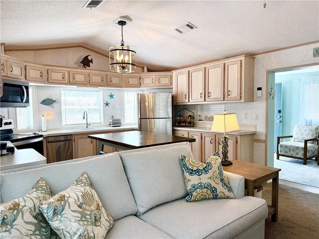 466 Vanda Sanctuary, Naples, FL 34114-20