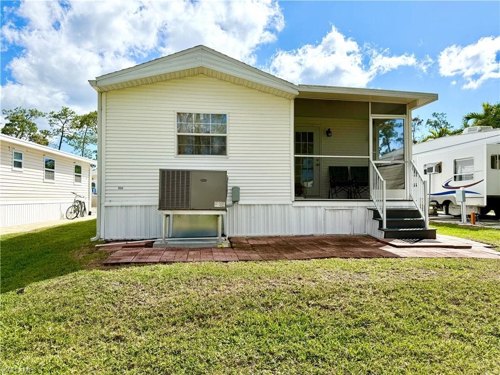 466 Vanda Sanctuary, Naples, FL 34114-4