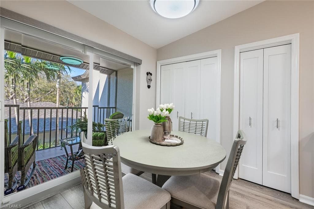 8560 Naples Heritage Dr 725, Naples, FL 34112-11