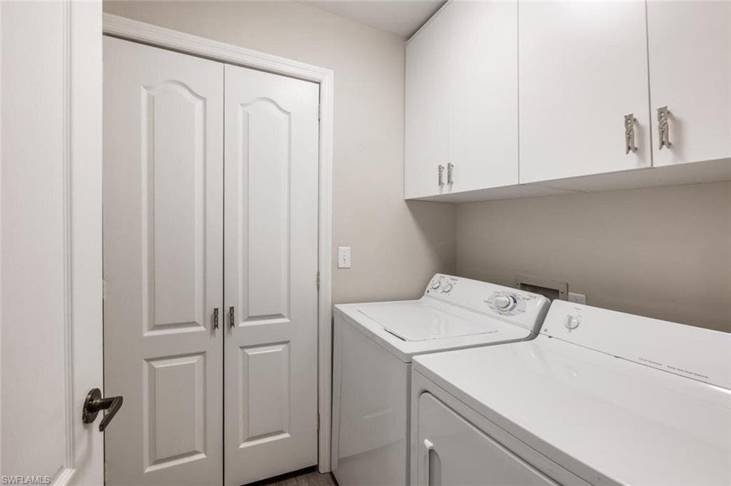 8560 Naples Heritage Dr 725, Naples, FL 34112-27