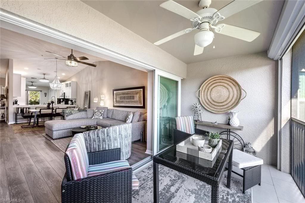 8560 Naples Heritage Dr 725, Naples, FL 34112-41