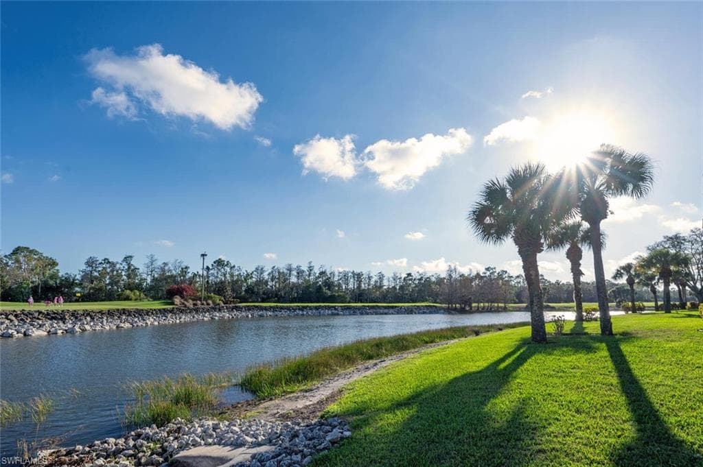 8560 Naples Heritage Dr 725, Naples, FL 34112-44
