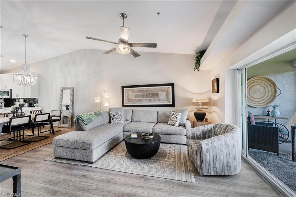 8560 Naples Heritage Dr 725, Naples, FL 34112-4