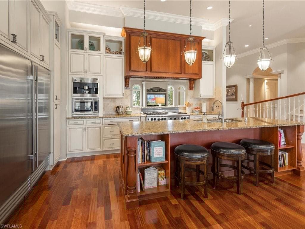 741 Hickory Rd, Naples, FL 34108-14