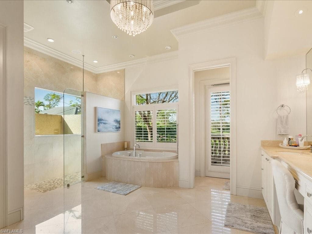 741 Hickory Rd, Naples, FL 34108-20