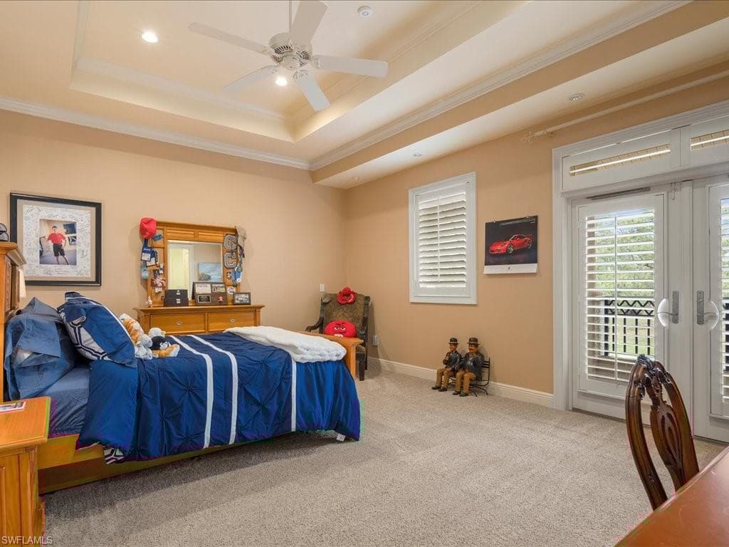 741 Hickory Rd, Naples, FL 34108-29