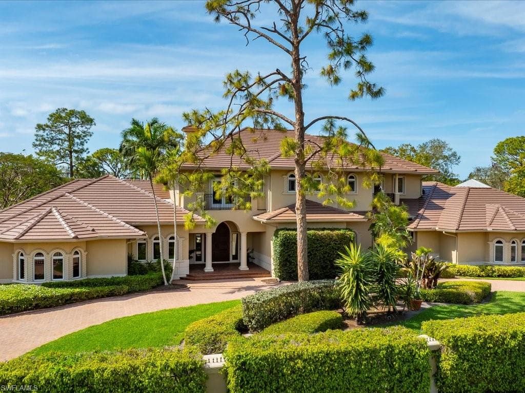 741 Hickory Rd, Naples, FL 34108-39