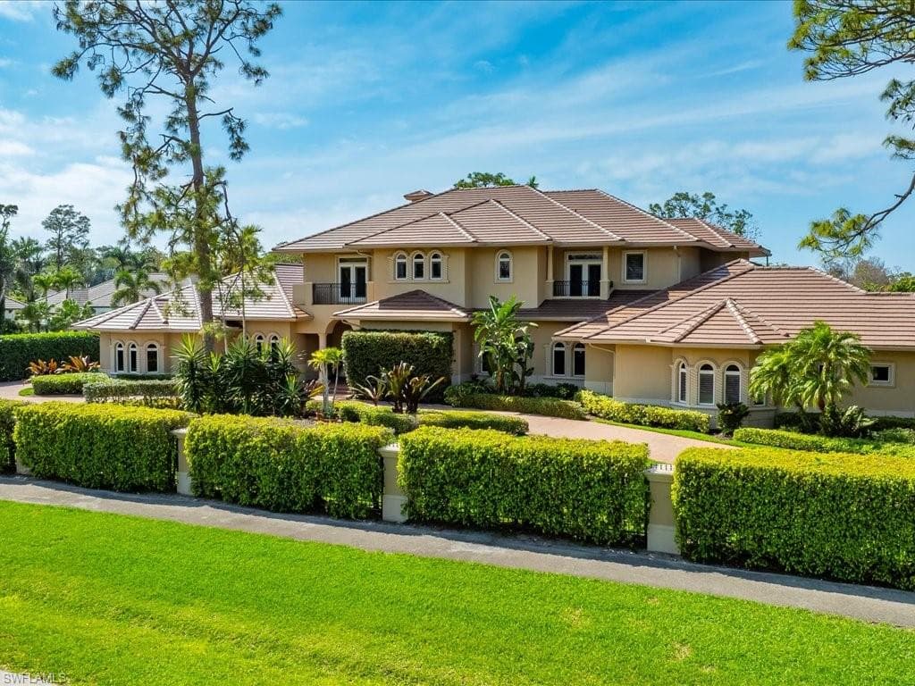 741 Hickory Rd, Naples, FL 34108-40